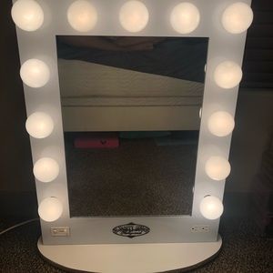 vanity mirror